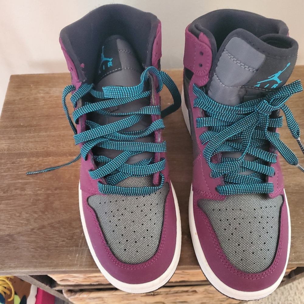 Sneakers 5.5 in kids
